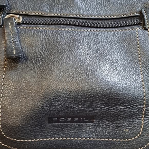 Fossil Black Pebbled Leather Crossbody Bag - Picture 1 of 9